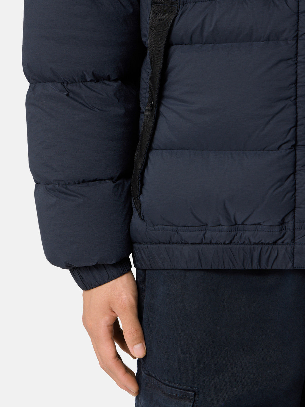 4100040 SEAMLESS TUNNEL NYLON DOWN-TC